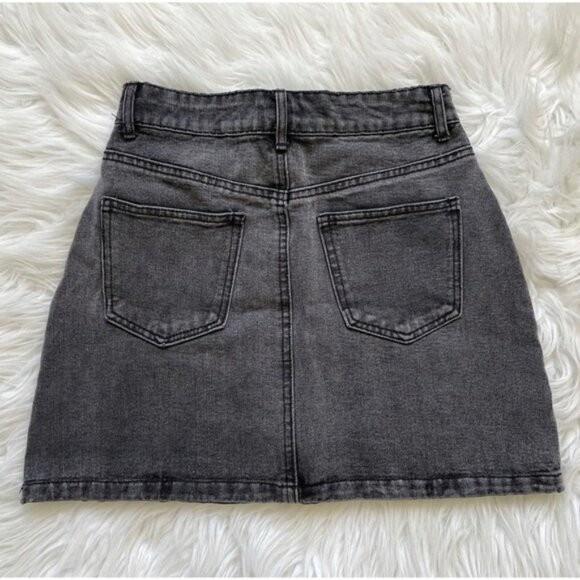 F21 Gray Denim Skirt - Picture 2 of 4